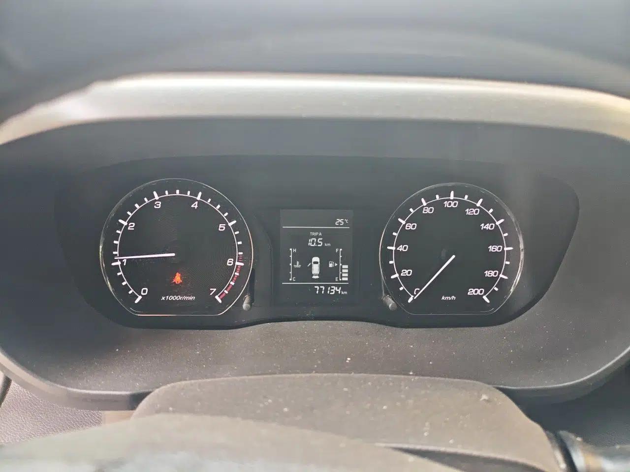 CHANGAN OSHAN X70A 2018 1.5L Manual Standard Edition — миниатюра 11