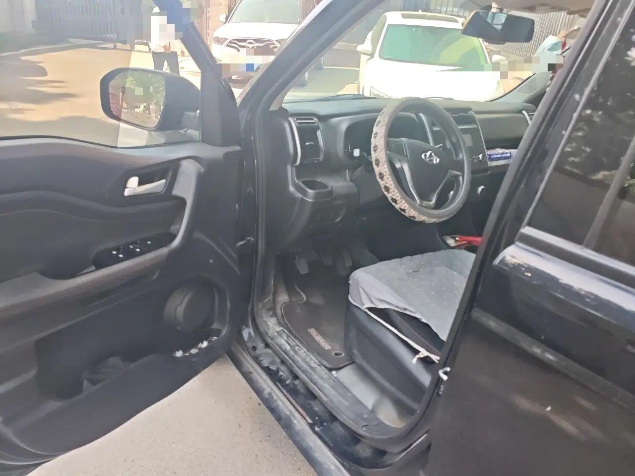 CHANGAN OSHAN X70A 2018 1.5L Manual Standard Edition — миниатюра 16