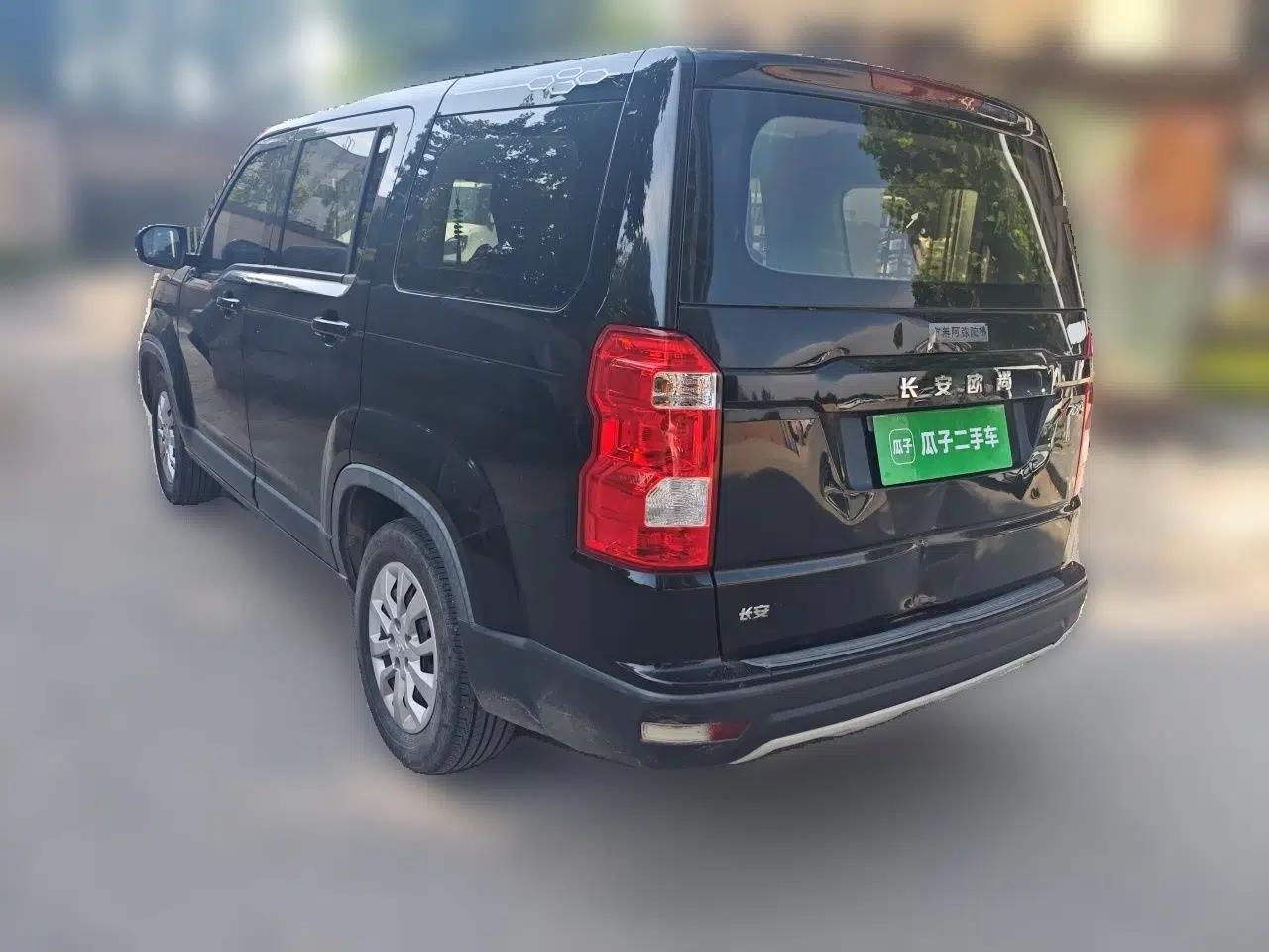CHANGAN OSHAN X70A 2018 1.5L Manual Standard Edition — миниатюра 4