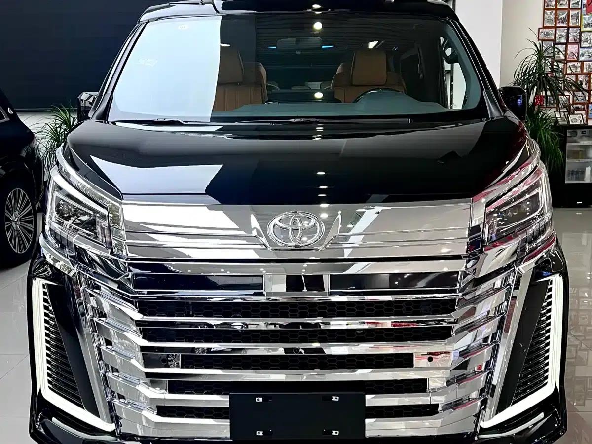 2025 HIACE 3.5L Automatic — миниатюра 1