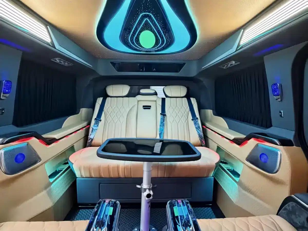 2025 HIACE 3.5L Automatic — миниатюра 17