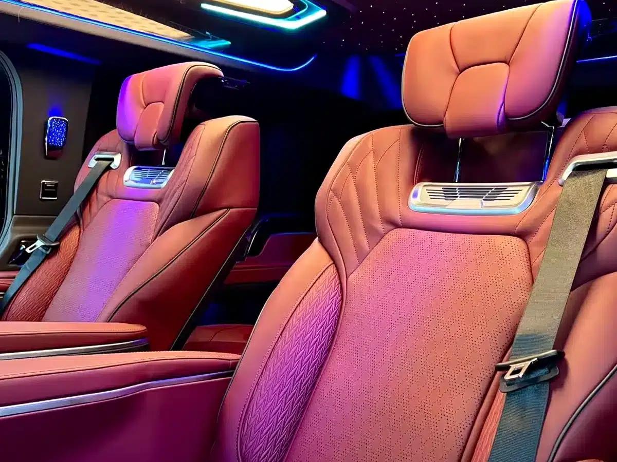 2025 HIACE 3.5L Automatic — миниатюра 14