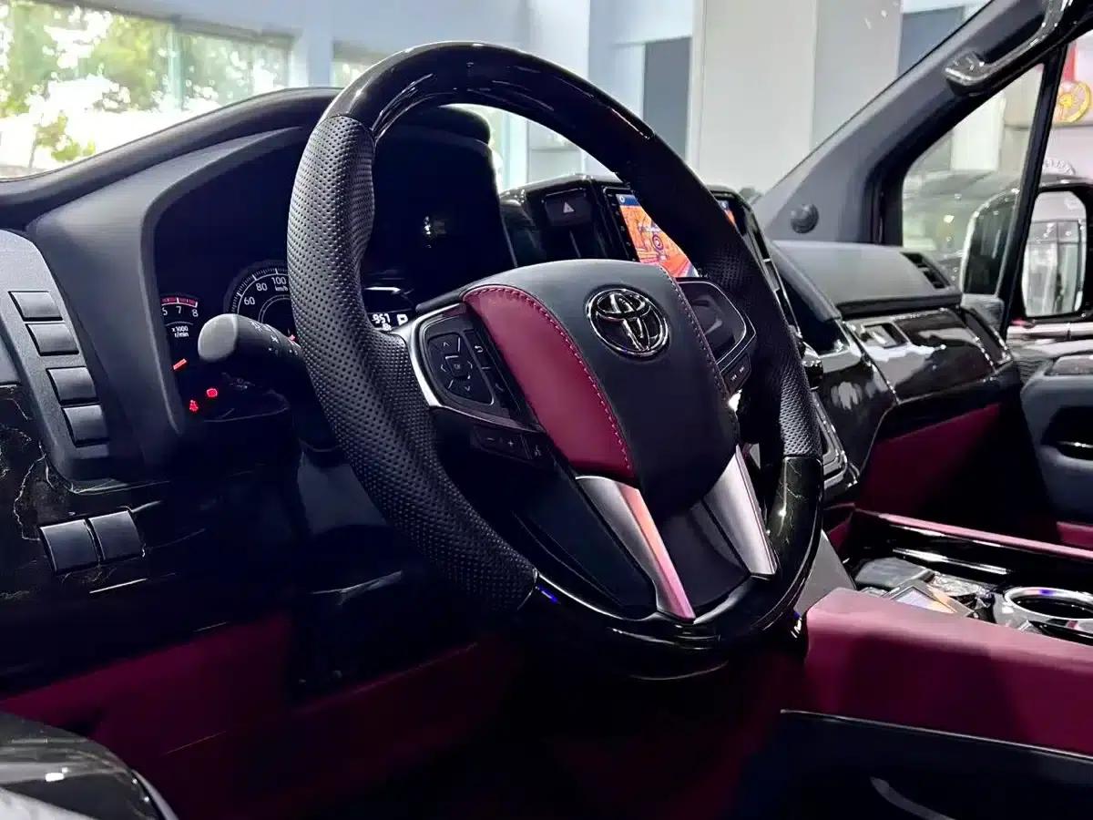 2025 HIACE 3.5L Automatic — миниатюра 5