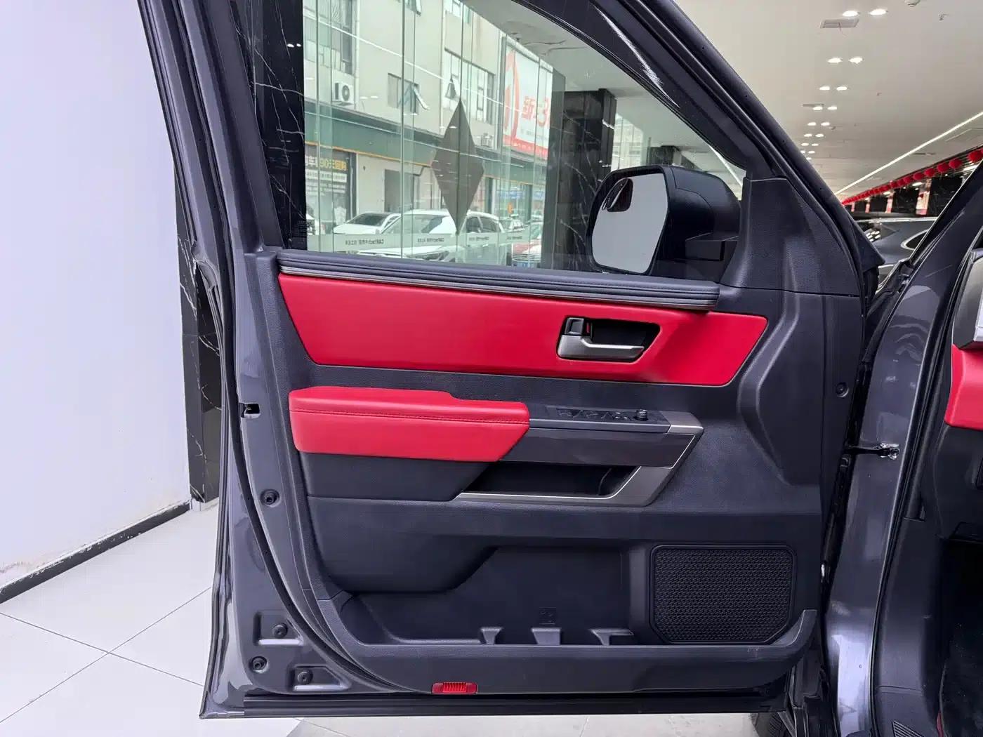 2022 Tundra 3.5T US Spec — миниатюра 8