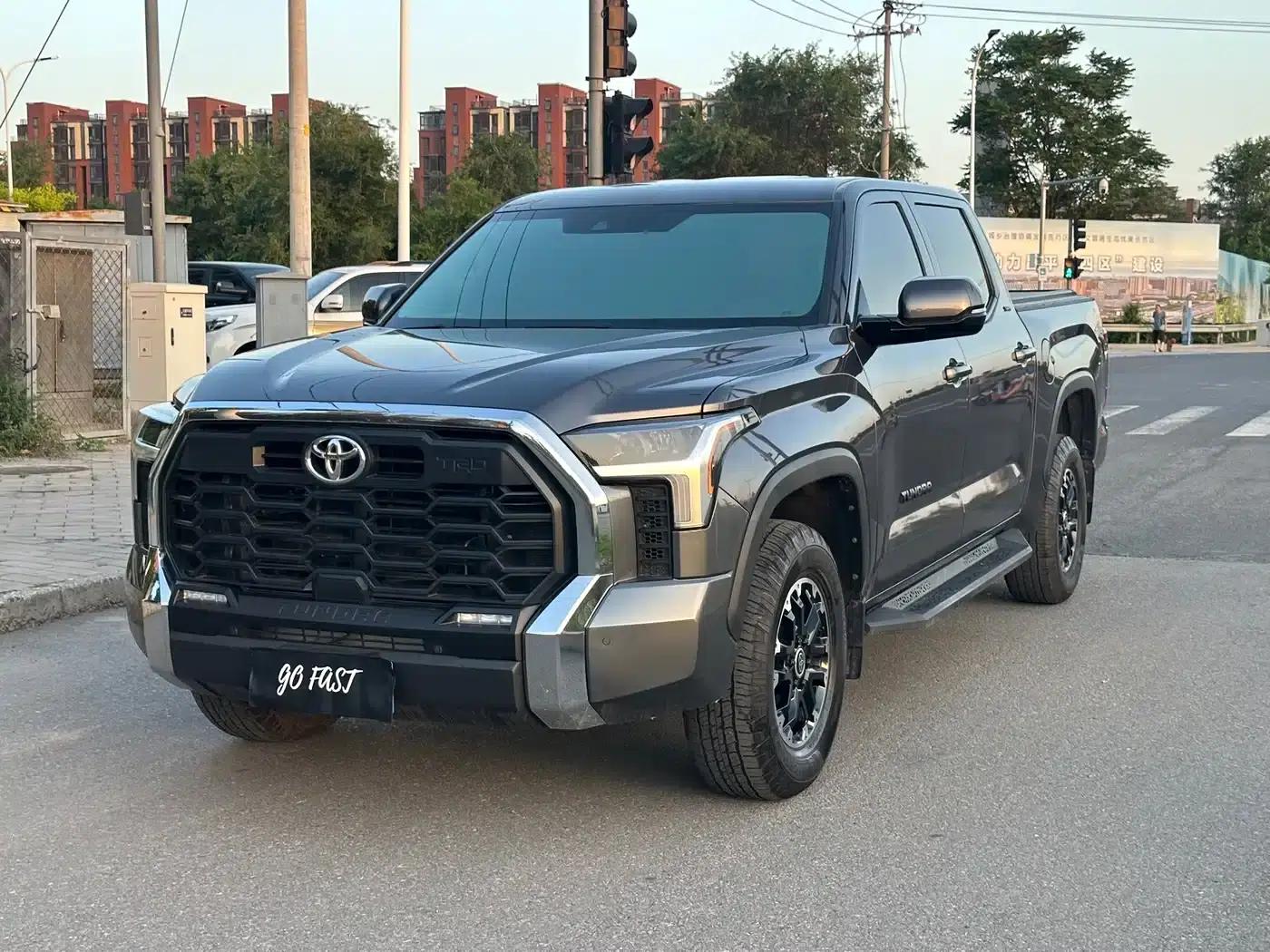 2023 Tundra 3.5T Canadian Spec — миниатюра 1