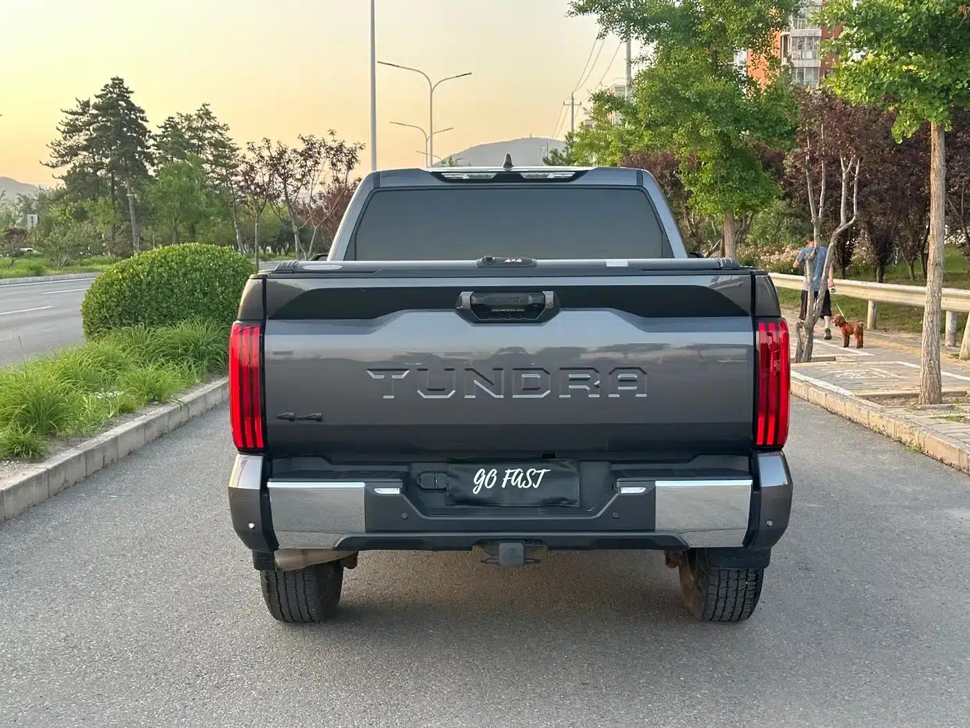 2023 Tundra 3.5T Canadian Spec — миниатюра 5