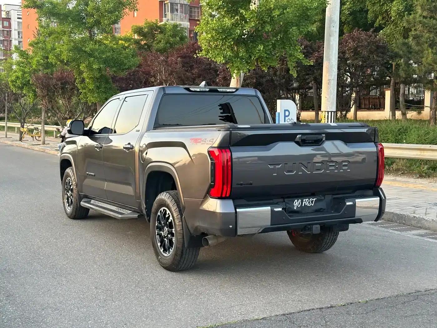 2023 Tundra 3.5T Canadian Spec — миниатюра 6