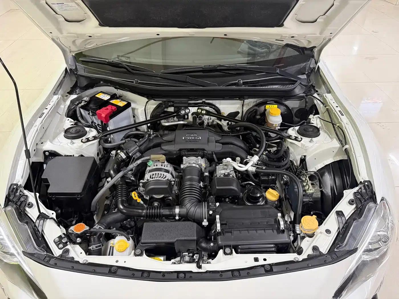 Toyota 86 2013 2.0L Automatic Luxury — миниатюра 8