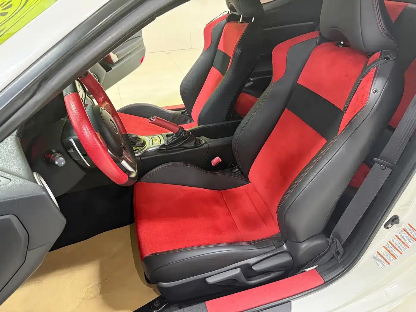 Toyota 86 2013 2.0L Automatic Luxury — миниатюра 10