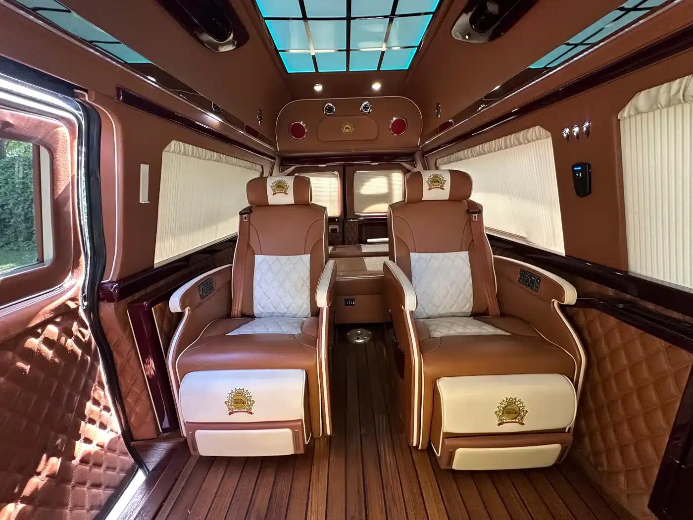 Ford E350 2013 5.4L Maestro Edition — миниатюра 15