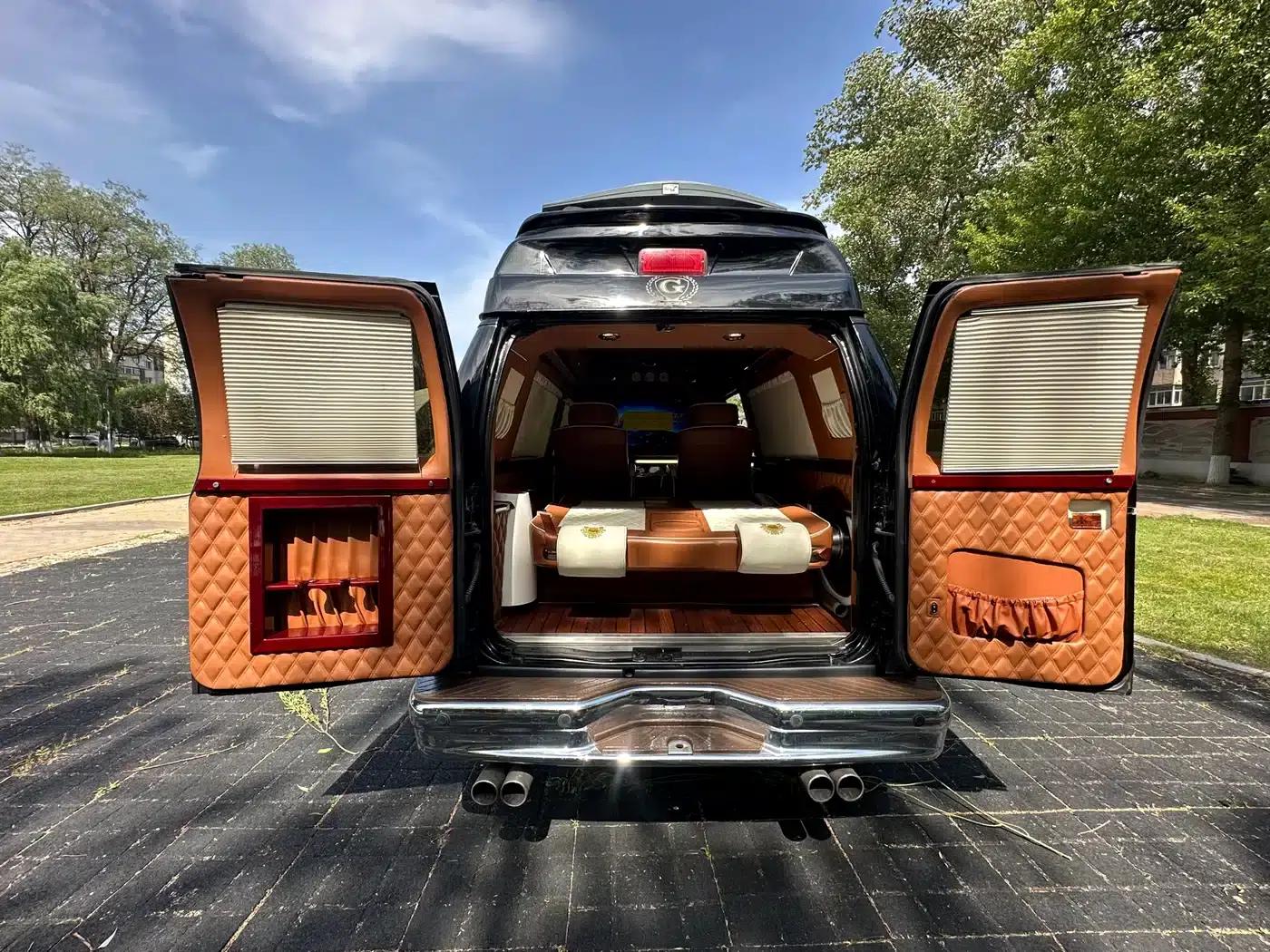 Ford E350 2013 5.4L Maestro Edition — миниатюра 19