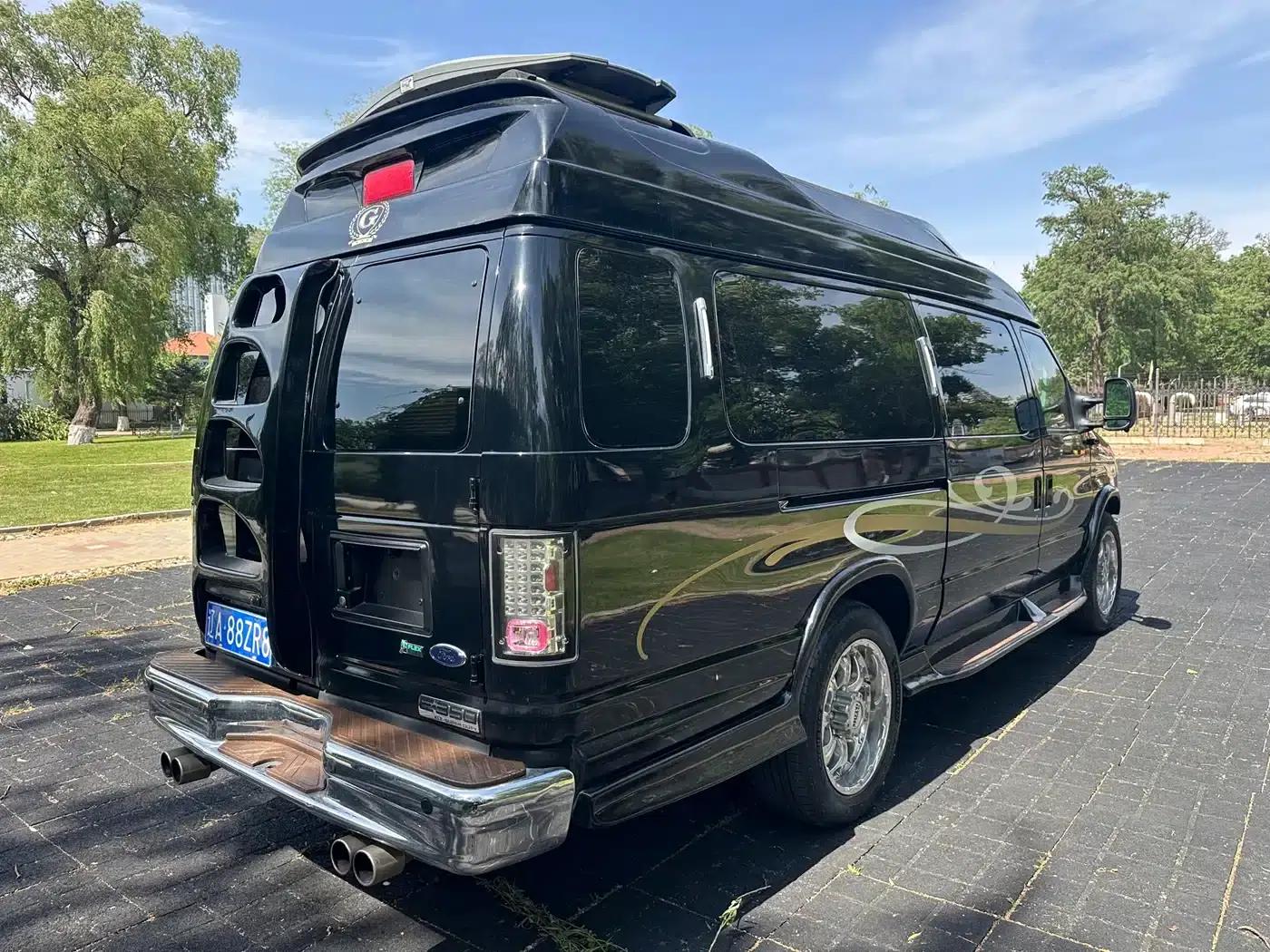 Ford E350 2013 5.4L Maestro Edition — миниатюра 5