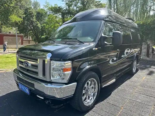 Ford E350 2013 5.4L Maestro Edition