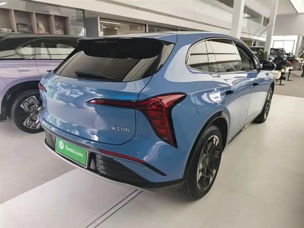 Hongqi Tiangong 06 2025 660 4WD Smart Selection Edition — миниатюра 7