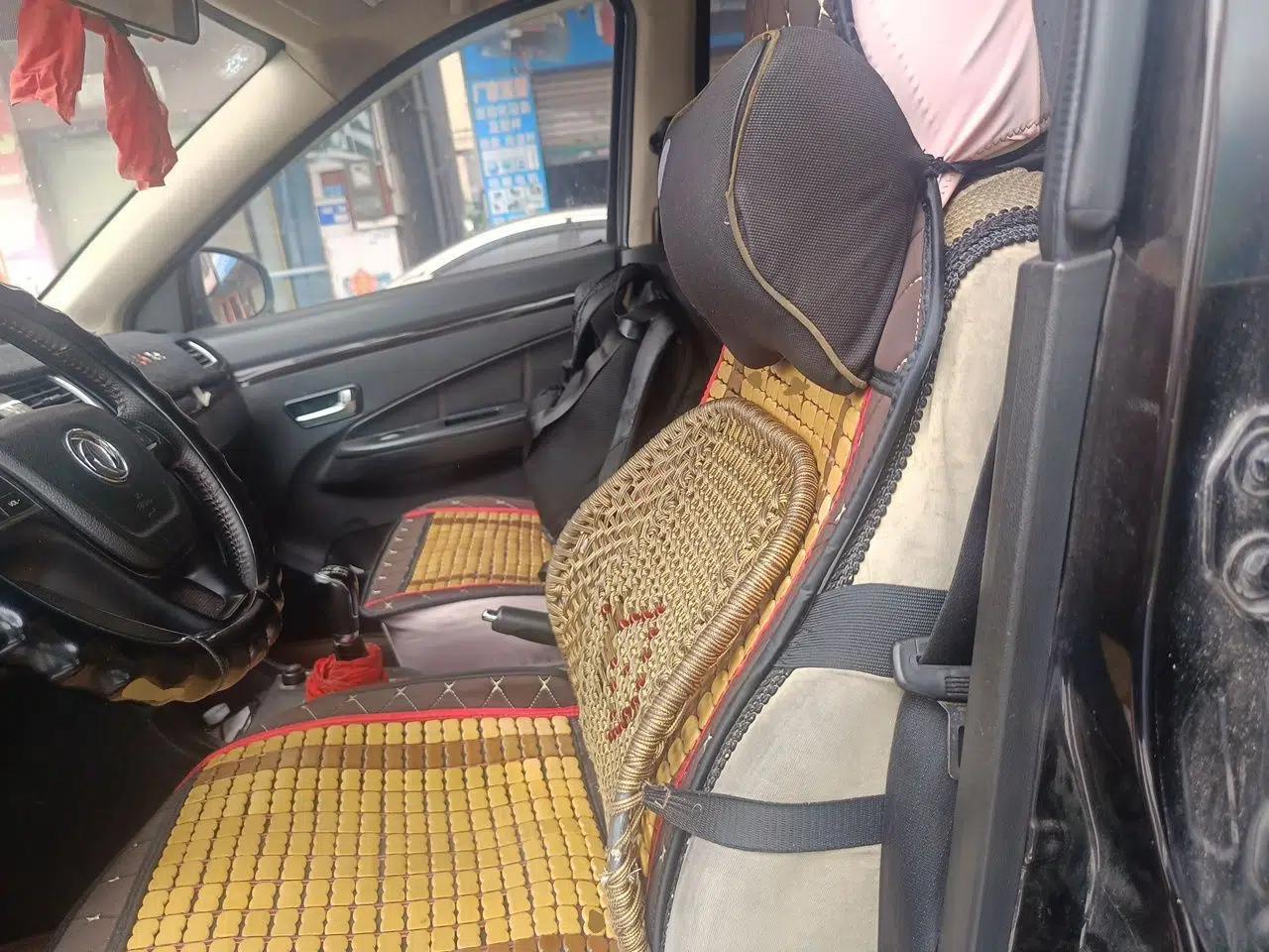 Dongfeng Fengon 370 2016 1.5L Manual Luxury Model 5 Seats — миниатюра 15