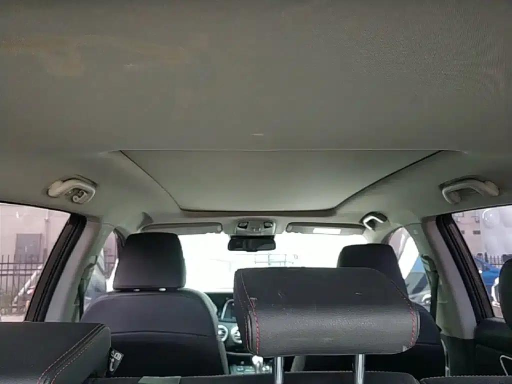 Refine S7 2018 Super Edition 251T Automatic Supreme 5-seater — миниатюра 18