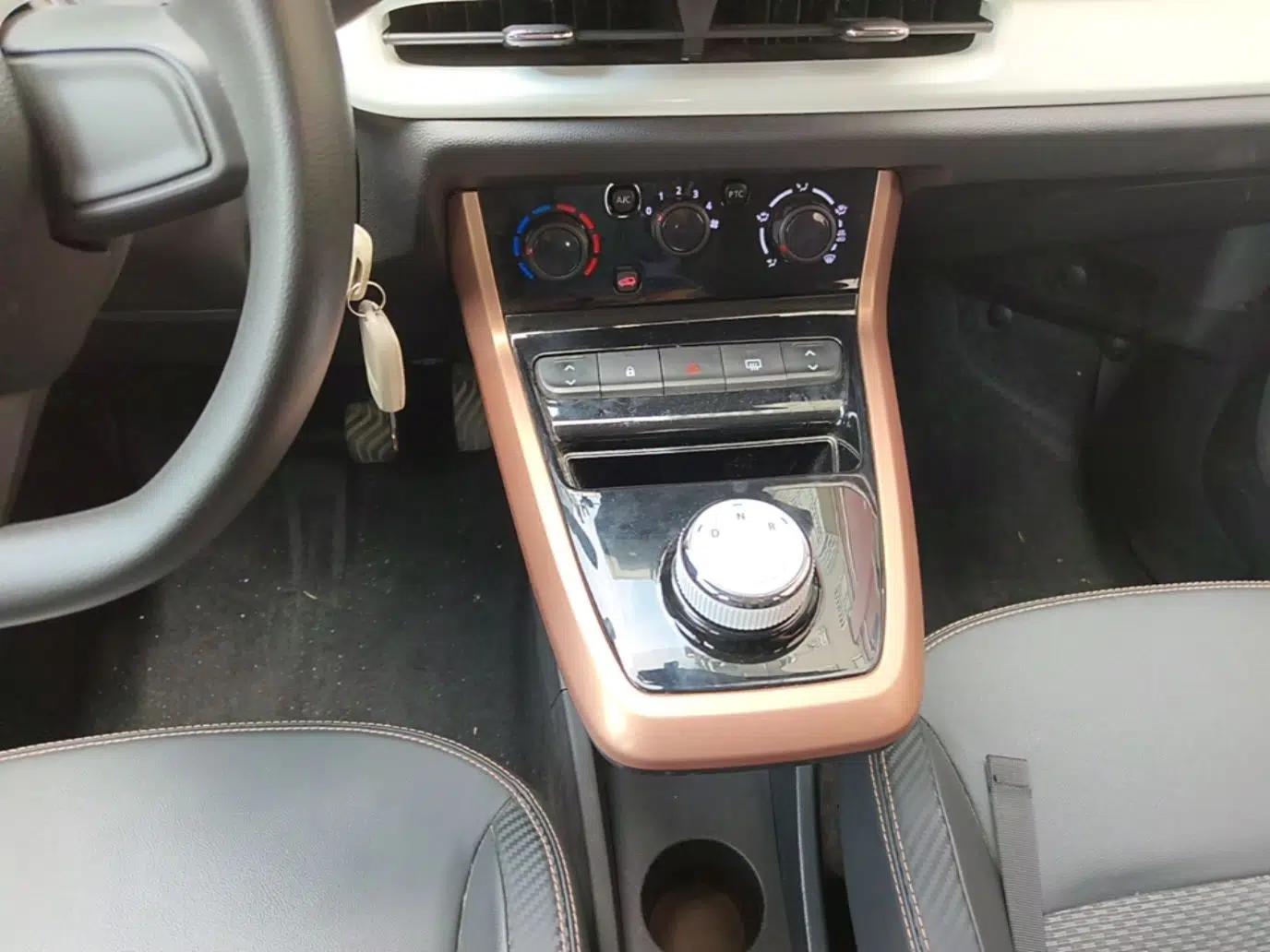 Dongfeng NAMMI BOX 2022 Revised Light Wind Edition 201 km Standard Version — миниатюра 16