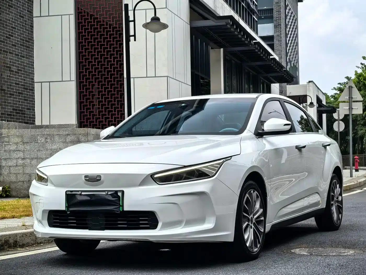 Geely Geometry A 2019 High-Dimension Standard Range Cube Edition — миниатюра 1