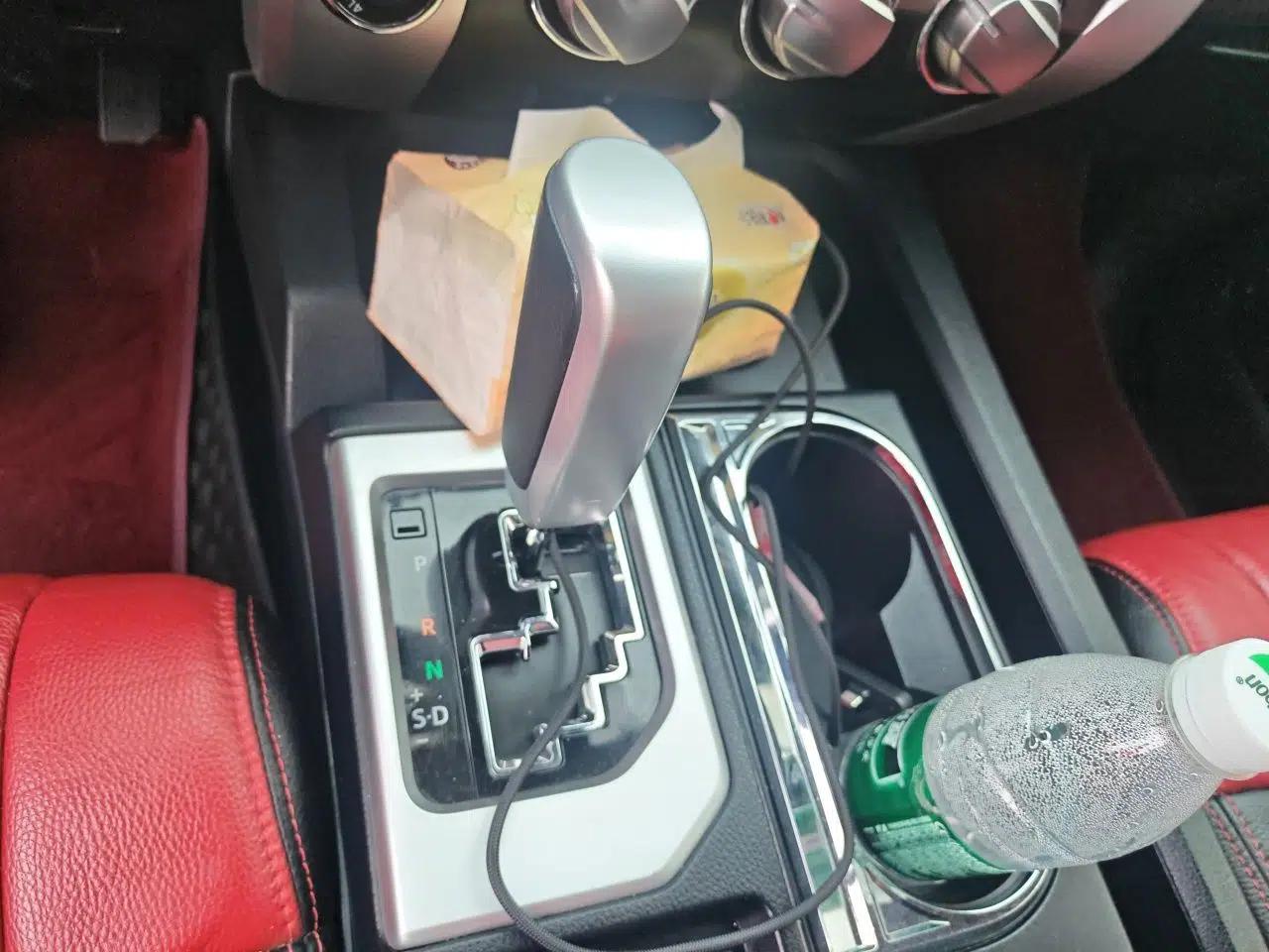 Toyota Tundra — миниатюра 14