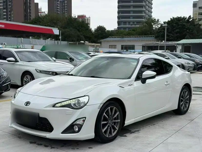 Toyota 86 2014 2.0L Automatic Luxury Version — миниатюра 15