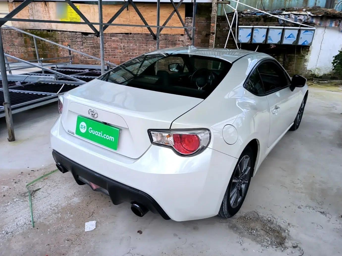 Toyota 86 2014 2.0L Automatic Luxury Version — миниатюра 6