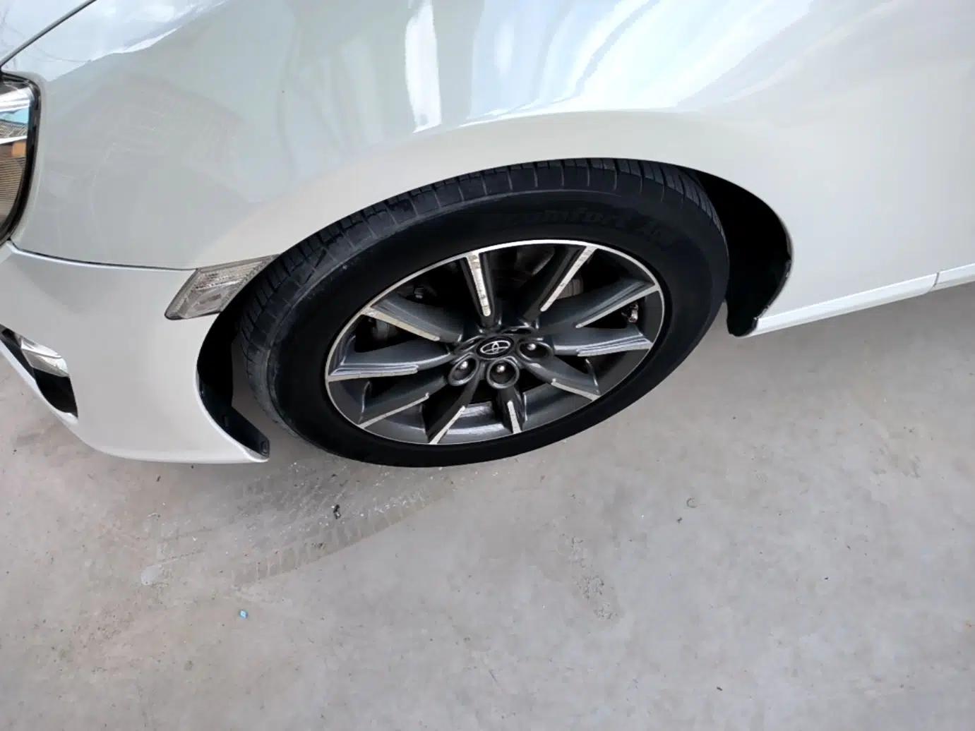 Toyota 86 2014 2.0L Automatic Luxury Version — миниатюра 10