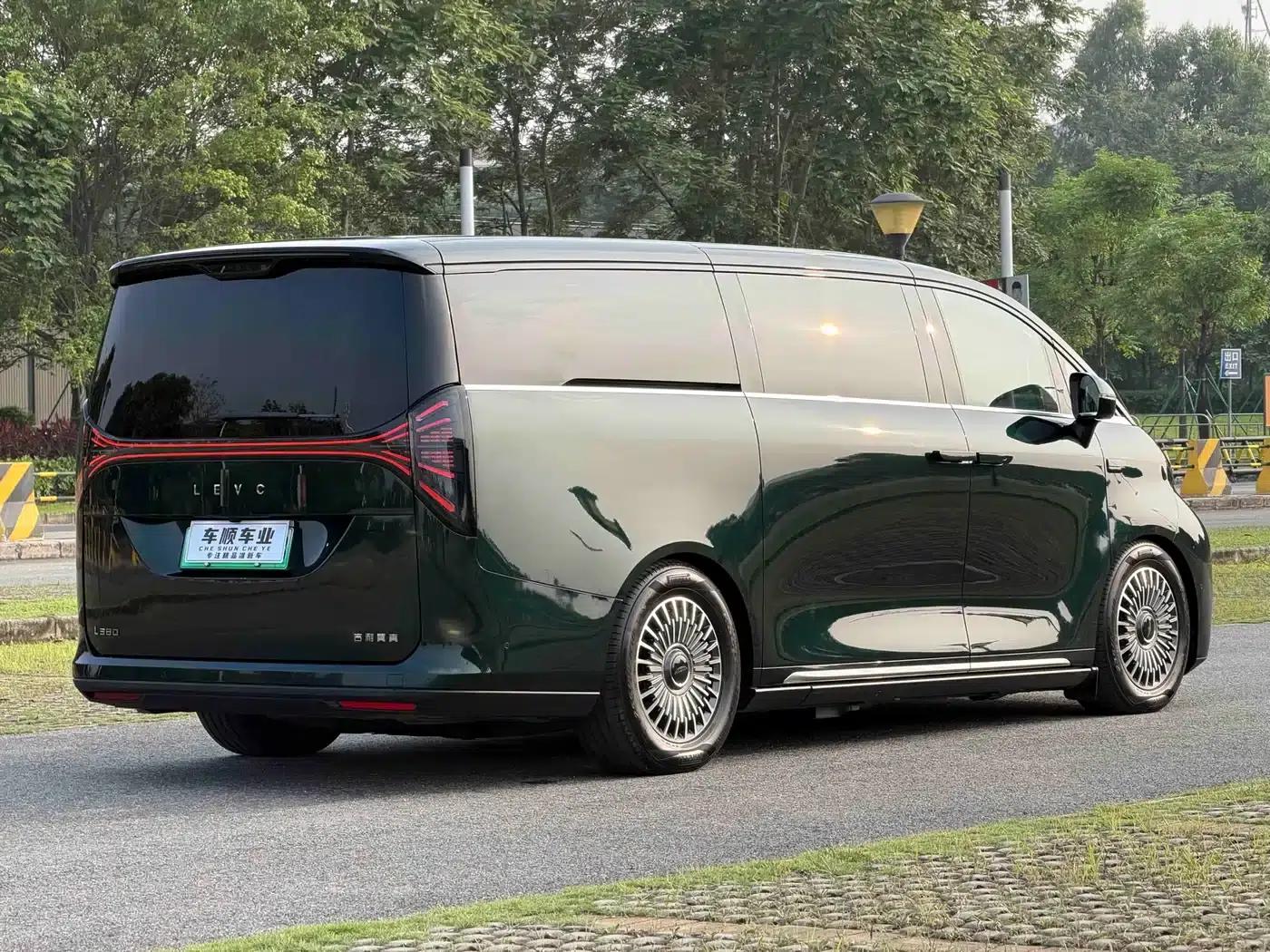 Yizhen L380 2025 Model 805km Flagship Edition 4WD — миниатюра 8