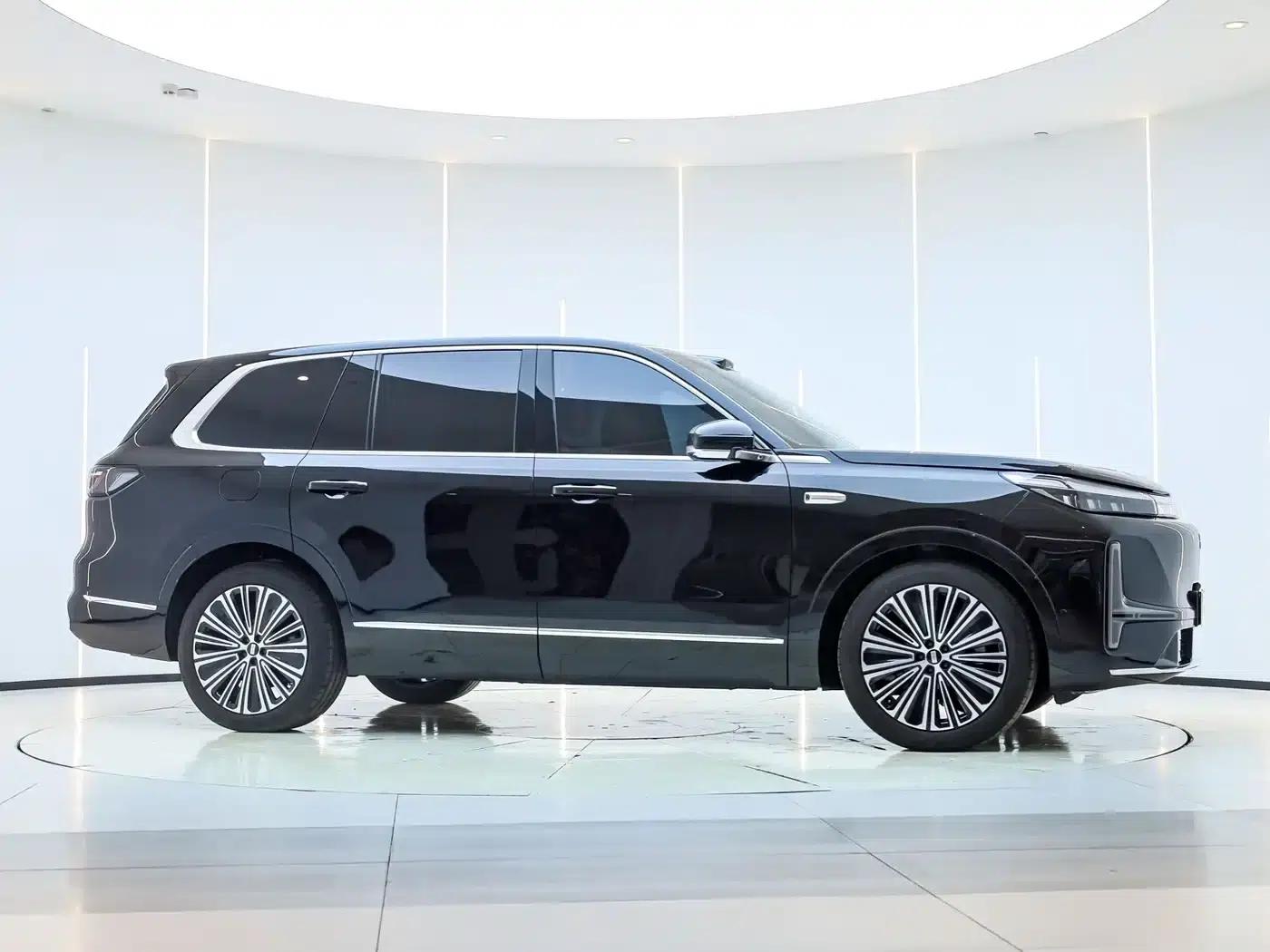 Galaxy M9 2025 210km/h AWD Navigator Edition — миниатюра 31