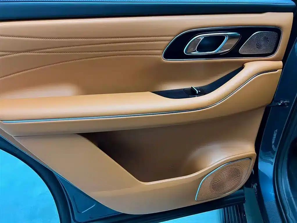 Galaxy M9 2025 210km/h AWD Navigator Edition — миниатюра 14