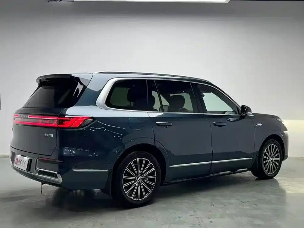 Galaxy M9 2025 210km/h AWD Navigator Edition — миниатюра 20