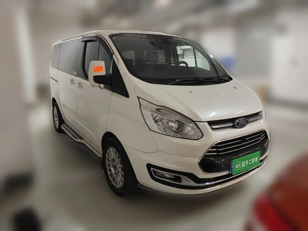 Ford Tourneo Custom 2017 2.0T Automatic Elite Edition — миниатюра 3
