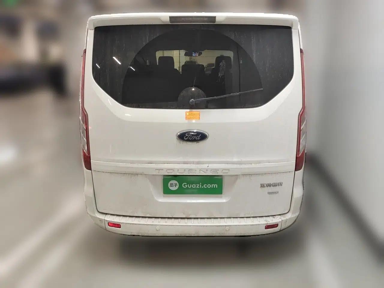 Ford Tourneo Custom 2017 2.0T Automatic Elite Edition — миниатюра 5