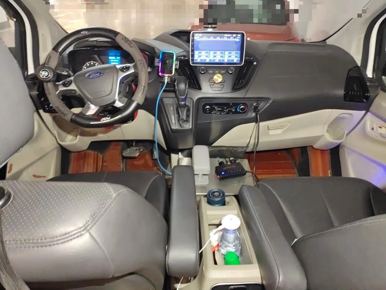 Ford Tourneo Custom 2017 2.0T Automatic Elite Edition — миниатюра 9