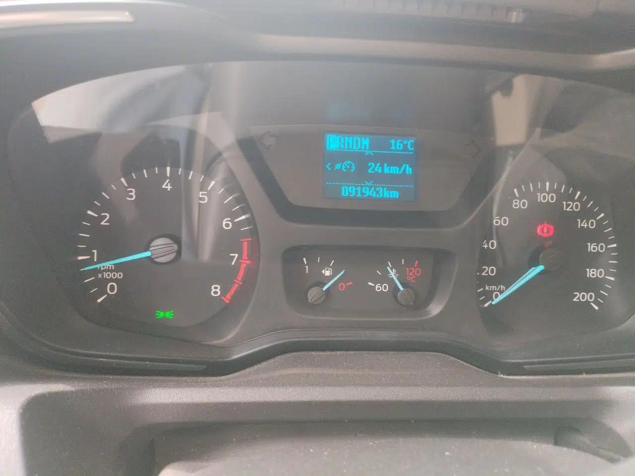 Ford Tourneo Custom 2017 2.0T Automatic Elite Version — миниатюра 12