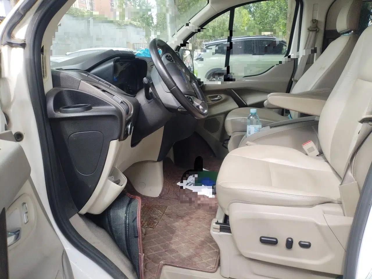 Ford Tourneo Custom 2017 2.0T Automatic Elite Version — миниатюра 15