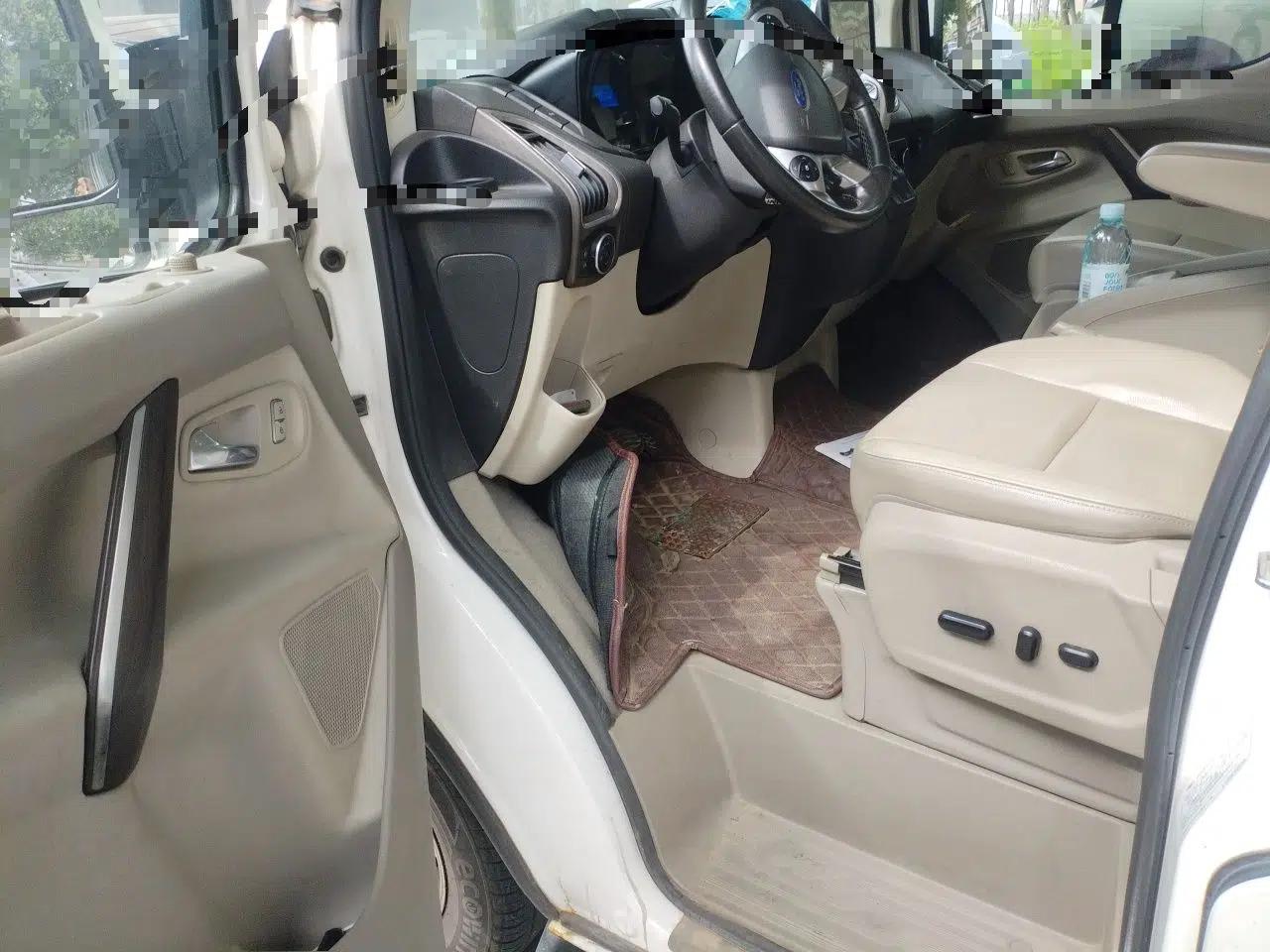 Ford Tourneo Custom 2017 2.0T Automatic Elite Version — миниатюра 16