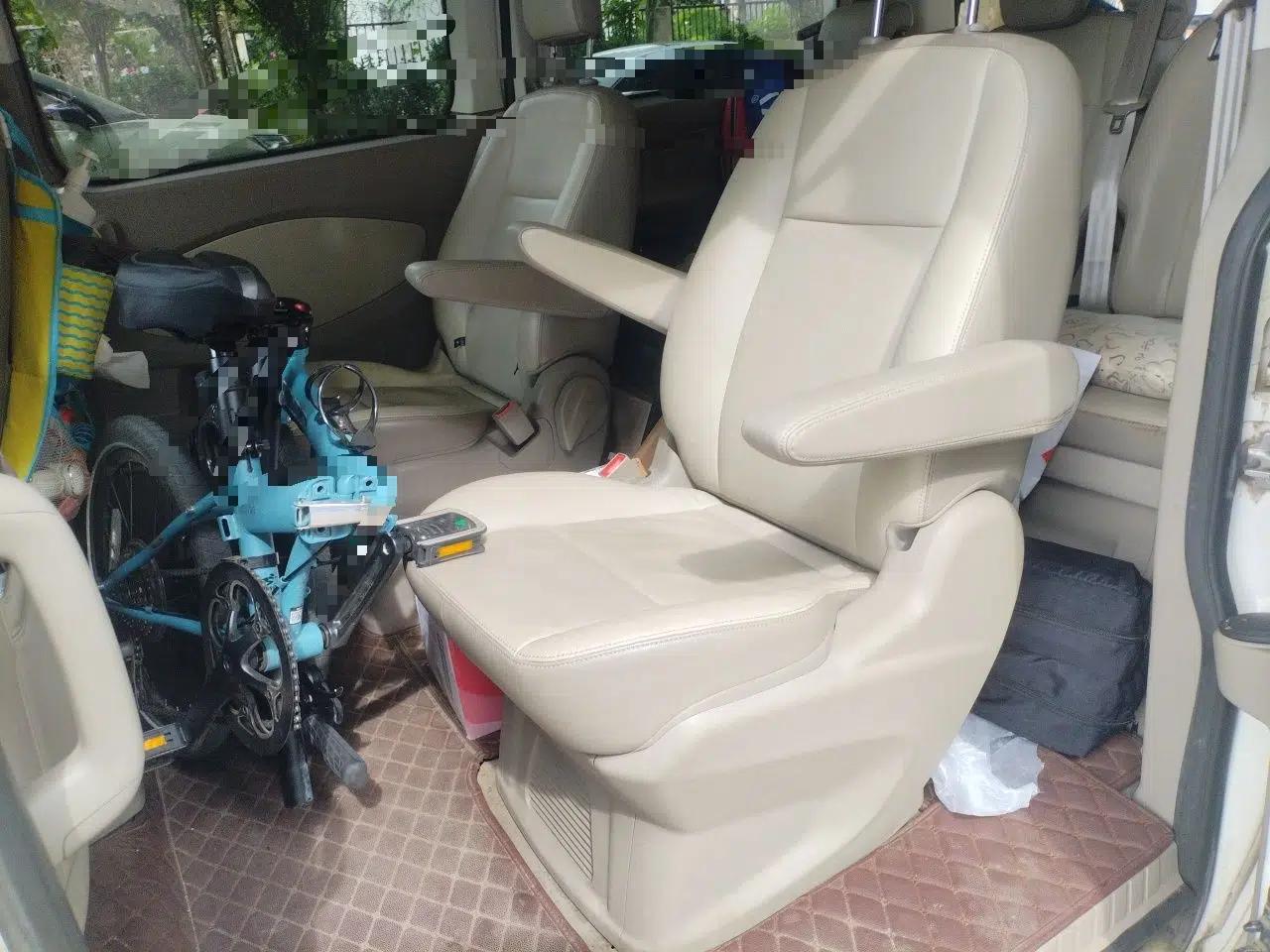 Ford Tourneo Custom 2017 2.0T Automatic Elite Version — миниатюра 17
