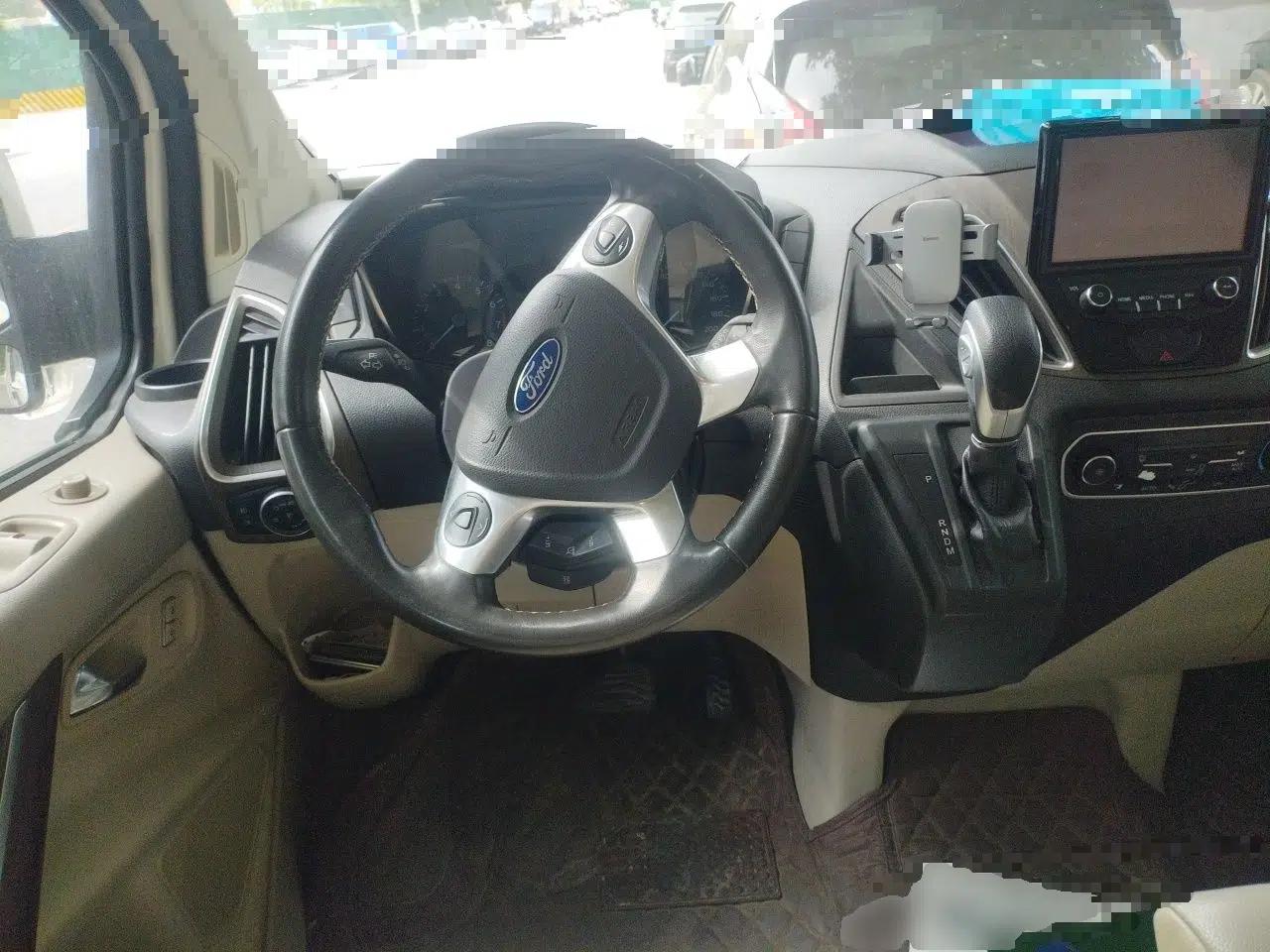 Ford Tourneo Custom 2017 2.0T Automatic Elite Version — миниатюра 10
