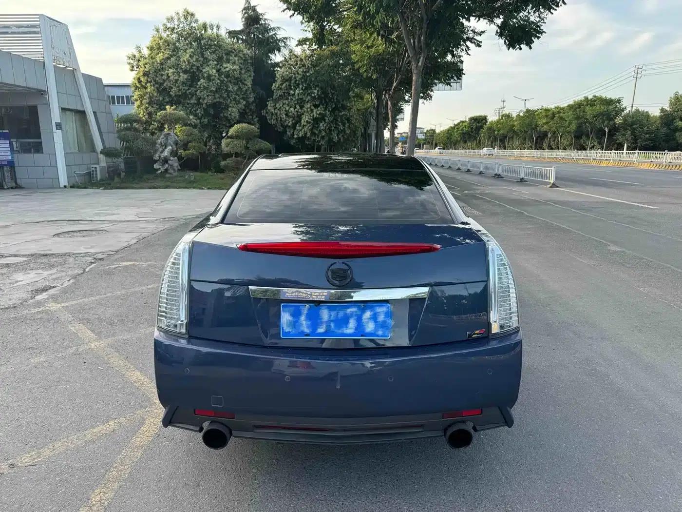 Imported Cadillac CTS 2009 model 6.2L CTS-V — миниатюра 4