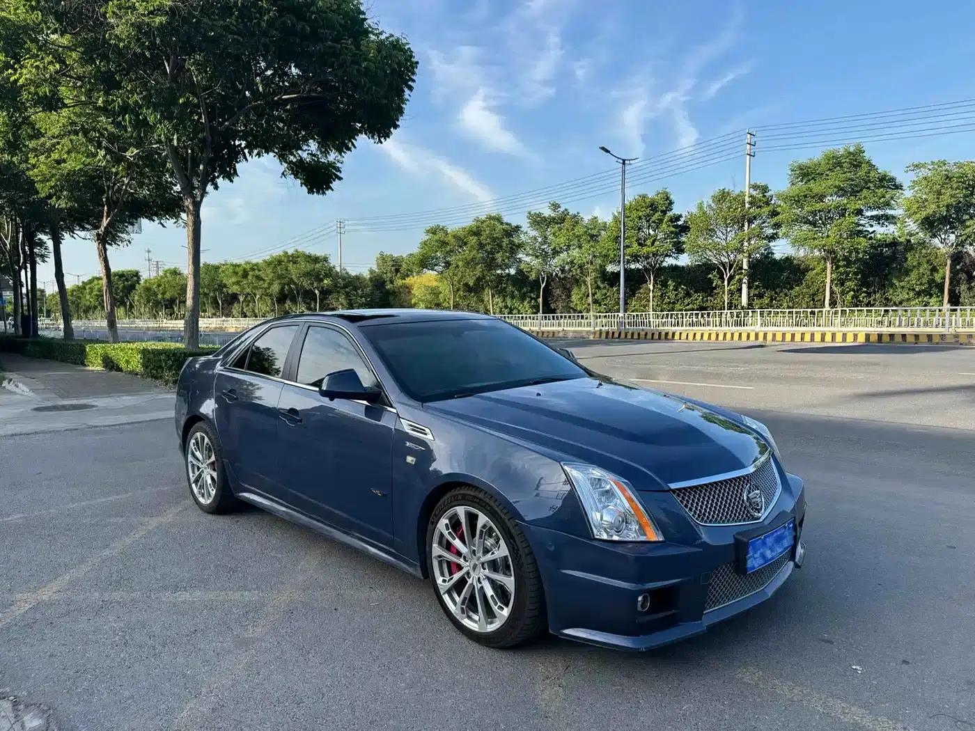 Imported Cadillac CTS 2009 model 6.2L CTS-V — миниатюра 7