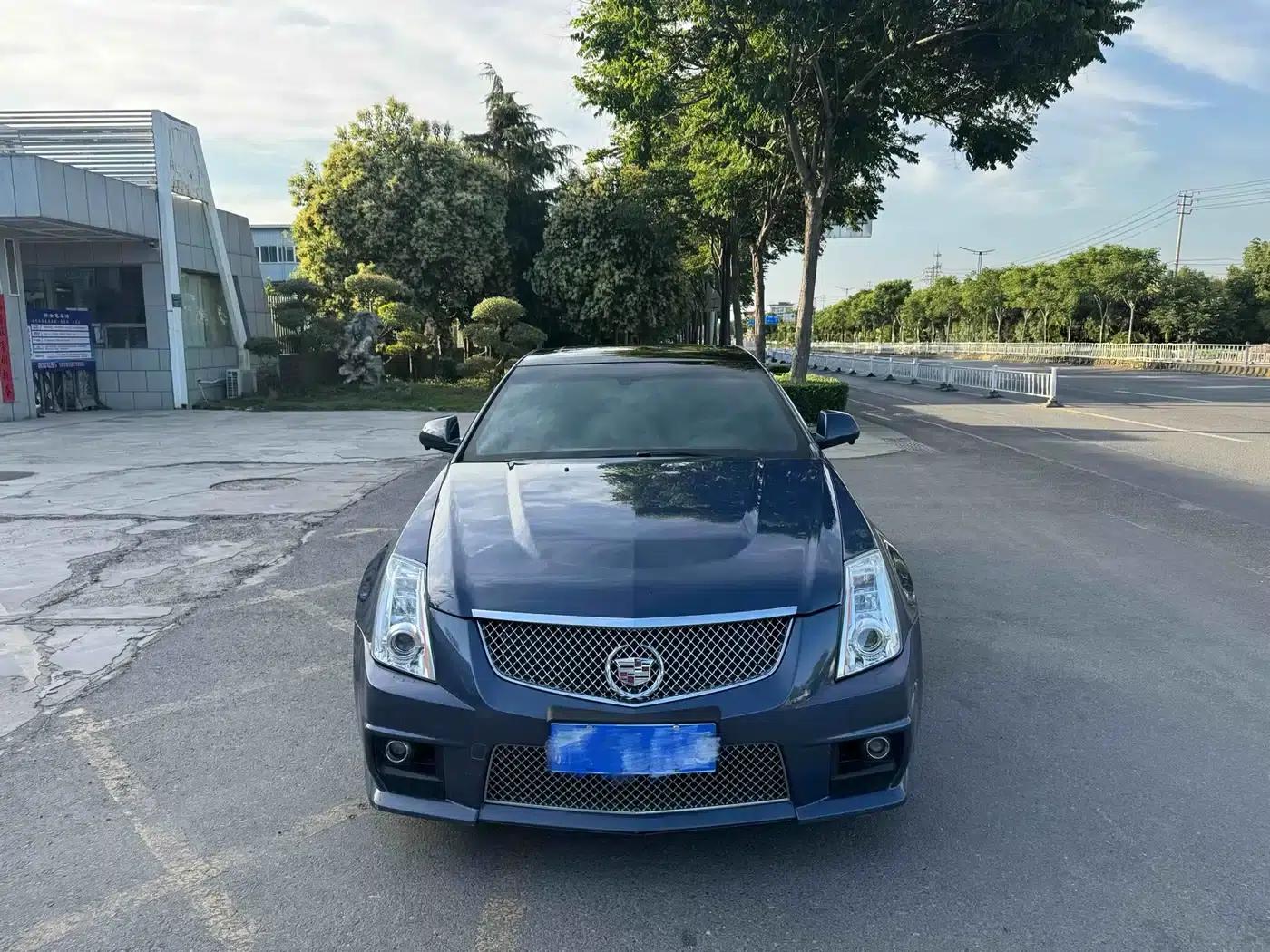 Imported Cadillac CTS 2009 model 6.2L CTS-V — миниатюра 8