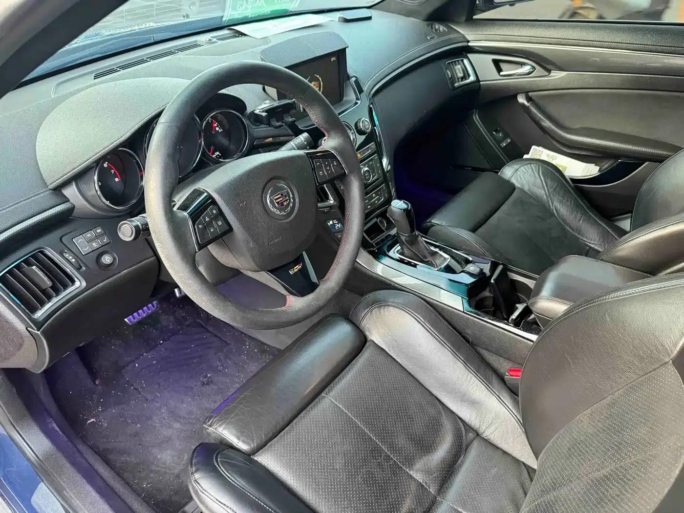 Imported Cadillac CTS 2009 model 6.2L CTS-V — миниатюра 10