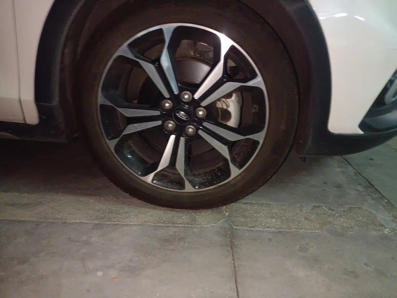 Ford Focus Active 2020 EcoBoost 180 Automatic Titanium Edition — миниатюра 8