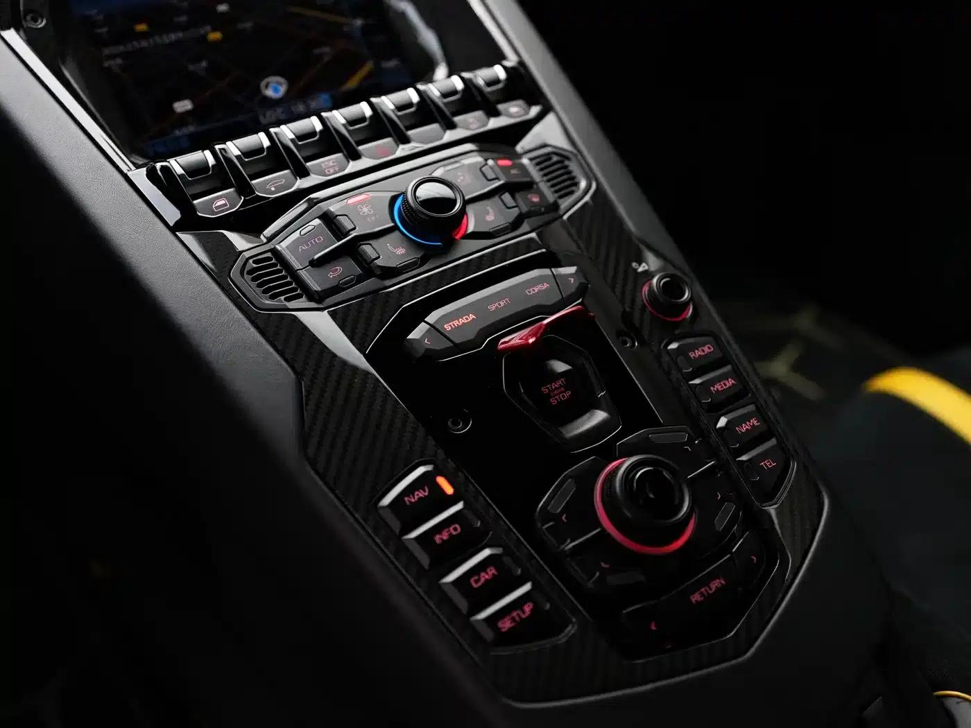 2015 Aventador LP 750-4 Superveloce — миниатюра 25