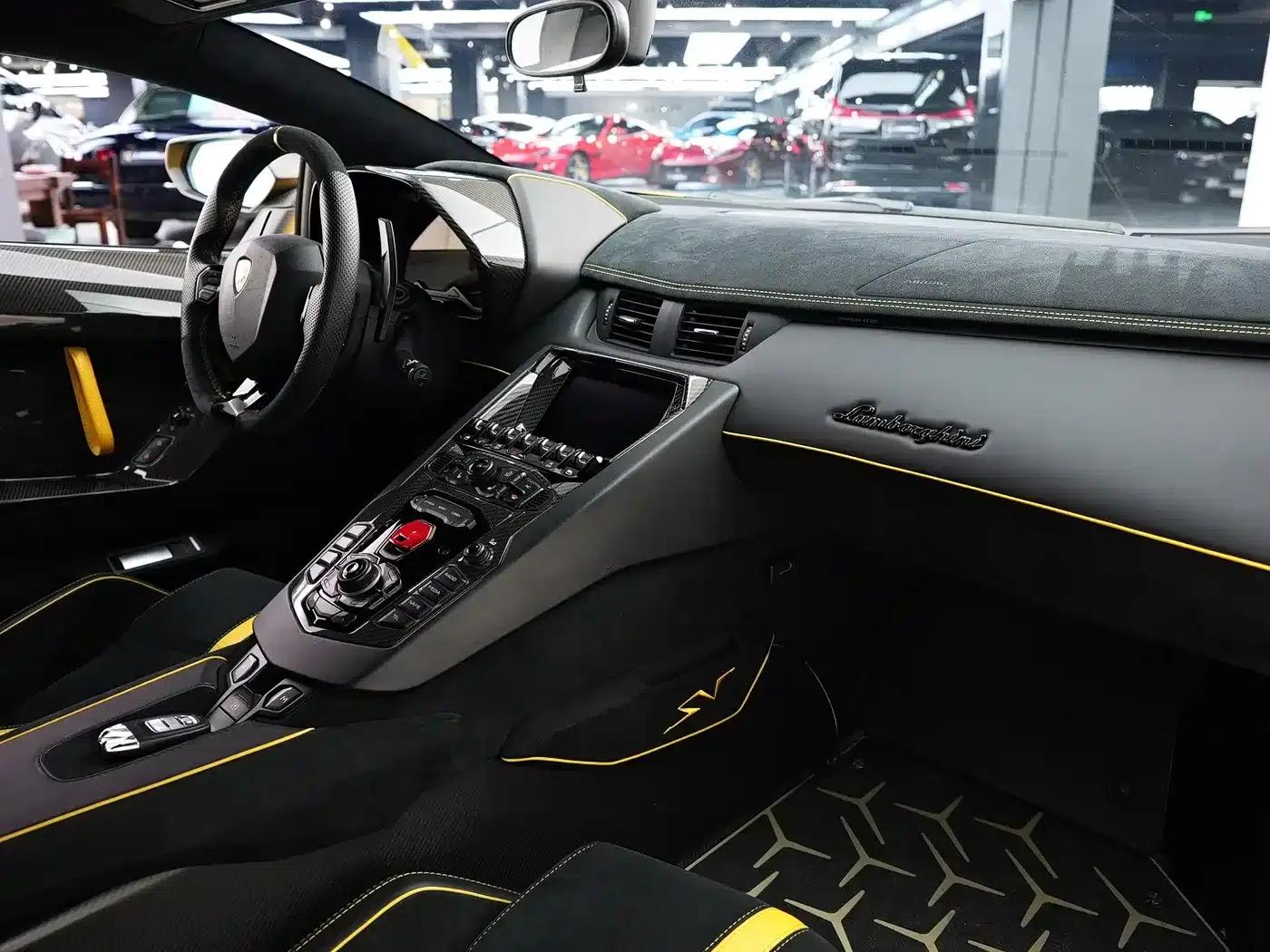 2015 Aventador LP 750-4 Superveloce — миниатюра 36
