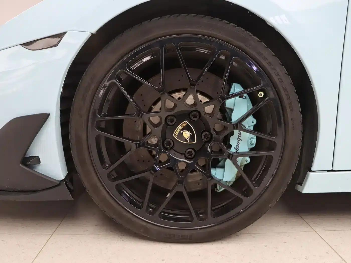 2012 Gallardo LP 560-4 Gold Edition — миниатюра 9