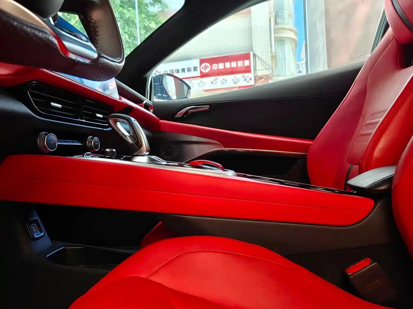 EMIRA 2021 2.0T DCT First Edition — миниатюра 11
