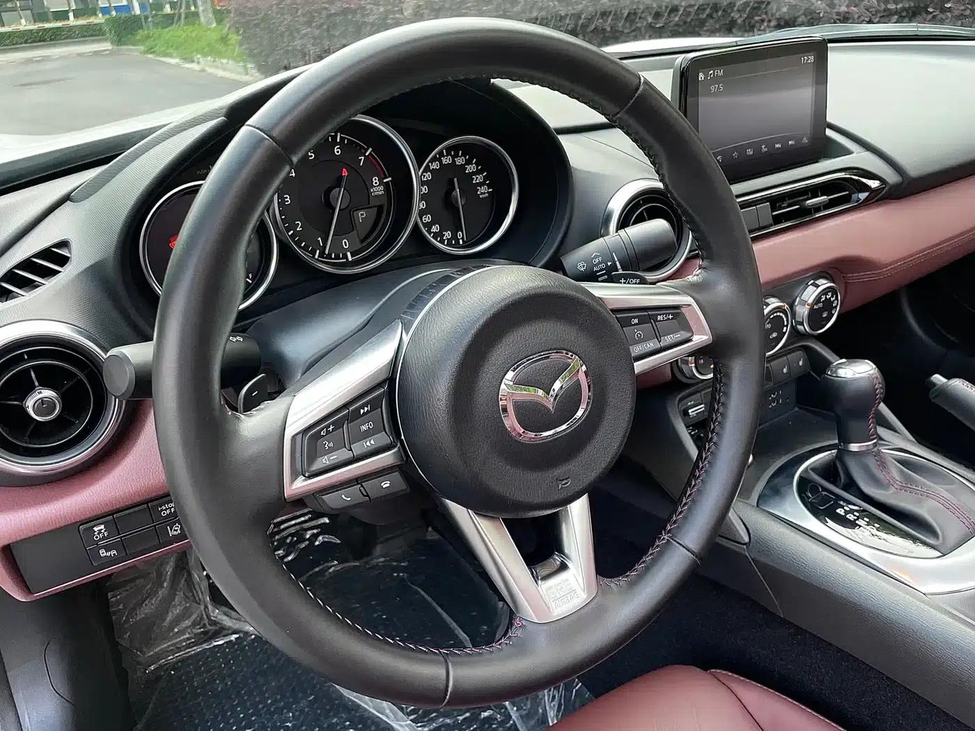 Mazda MX-5 2018 2.0L RF Pearl White — миниатюра 7