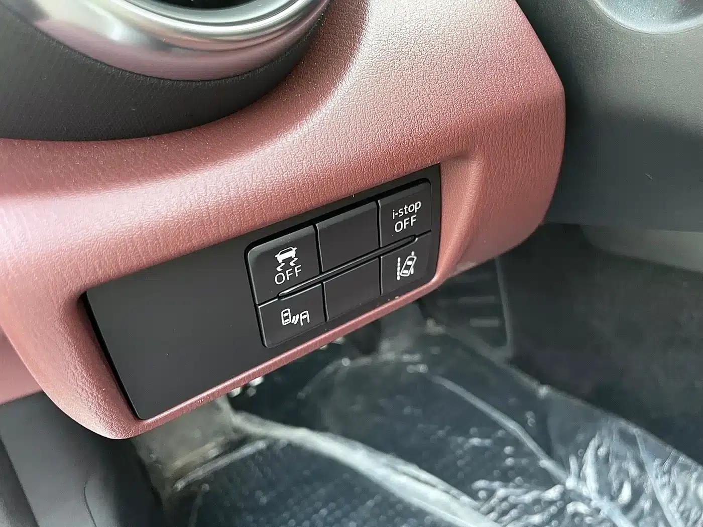 Mazda MX-5 2018 2.0L RF Pearl White — миниатюра 10
