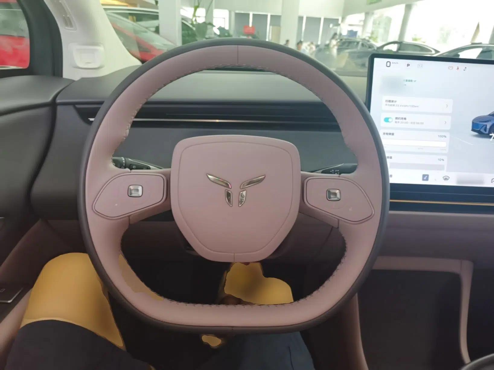 Hongqi Tiangong 06 2025 660 4x4 Smart Selection Edition — миниатюра 13